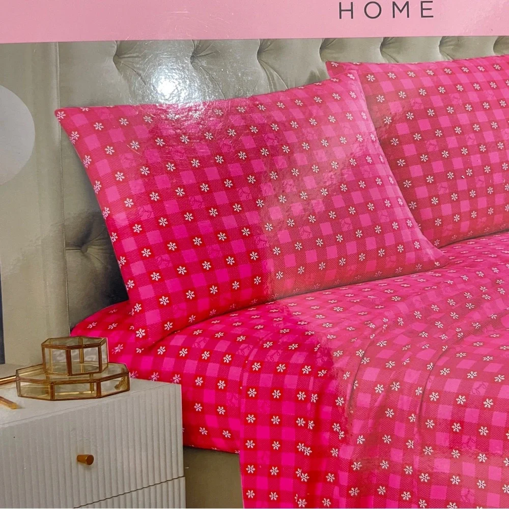 NEW Juicy Couture Queen Sheet Set‎ Pink Buffalo Plaid Snowflake 4 Piece Holiday